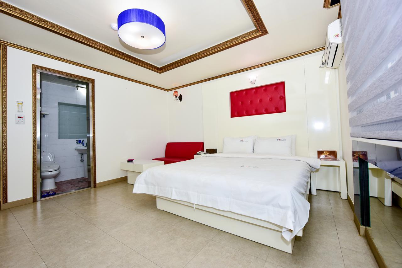 Gwangju Queen Hotel Gwangju Metropolitan City Bagian luar foto