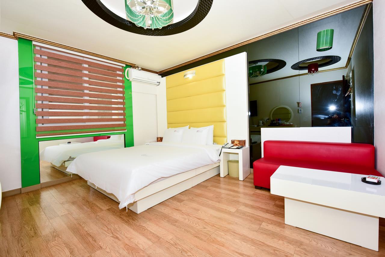 Gwangju Queen Hotel Gwangju Metropolitan City Bagian luar foto
