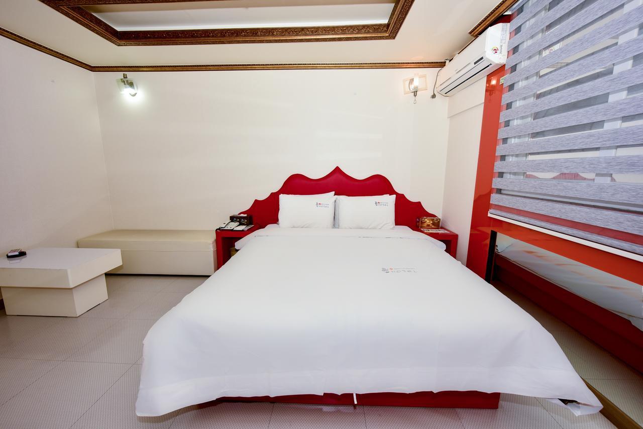 Gwangju Queen Hotel Gwangju Metropolitan City Bagian luar foto