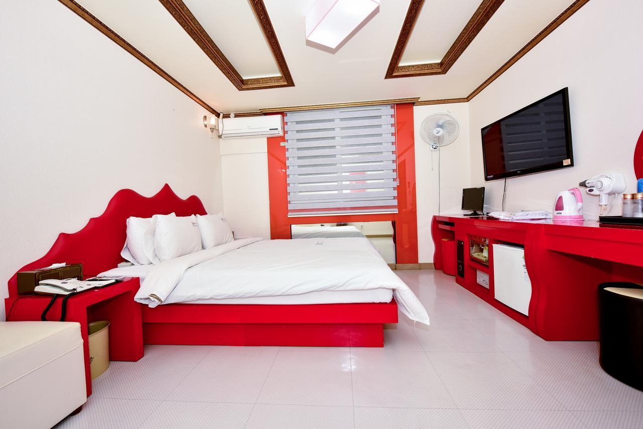 Gwangju Queen Hotel Gwangju Metropolitan City Bagian luar foto